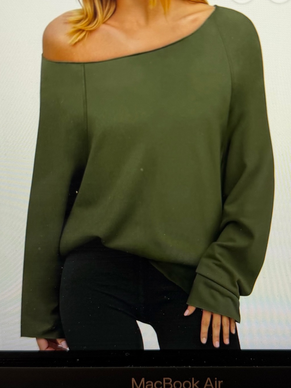Sweatshirt Lightweight Oversized Off-Shoulder Long Sleeve - NWOT- Size XXL